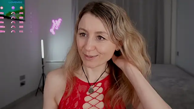   Milana     online show from 04-13-26, 02:55