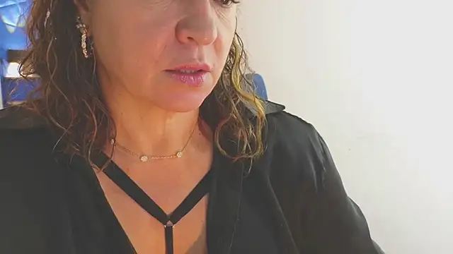 Snapshot of weet_Evans___ chatting on 03-21-25, 06:05 weet Evans online show from 03-21-25, 06:05