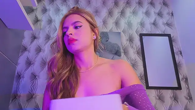 Snapshot of _Gabytaylor chatting on 10-04-25, 11:41 Gabytaylor online show from 10-04-25, 11:41