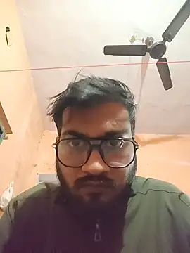 Snapshot of mpaale11 chatting on 11-29-25, 09:34 mpaale11 online show from 11-29-25, 09:34