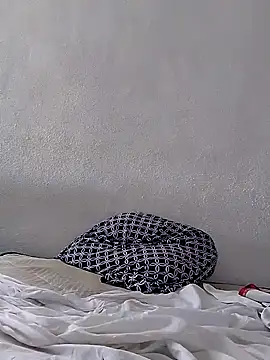 Snapshot of javier0990 chatting on 09-27-25, 10:04 javier0990 online show from 09-27-25, 10:04