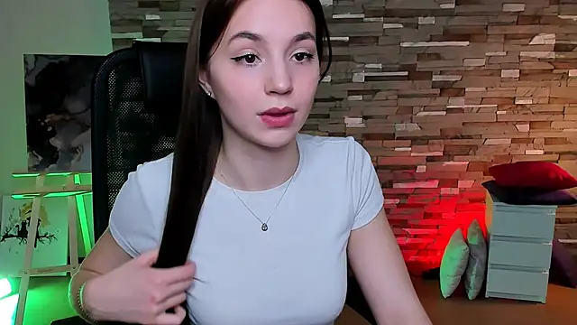 Snapshot of OlgaPetrova chatting on 03-10-25, 01:10 OlgaPetrova online show from 03-10-25, 01:10