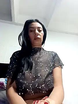 DaphneRosses online show from 02-23-26, 01:19