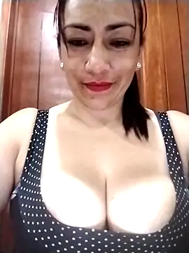 Snapshot of Carlasm- chatting on 10-25-25, 12:40 Carlasm- online show from 10-25-25, 12:40