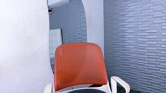 Snapshot of nympho_bff chatting on 11-28-25, 03:42 nympho bff online show from 11-28-25, 03:42