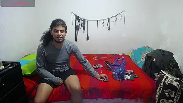 freyaa sorcerees online show from 03-22-25, 07:36