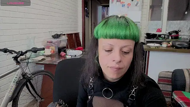 freyaa sorcerees online show from 11-12-25, 02:50