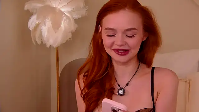 Snapshot of MiraBliss chatting on 11-04-25, 05:45 MiraBliss online show from 11-04-25, 05:45