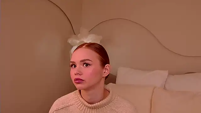 Snapshot of MiraBliss chatting on 11-09-25, 05:22 MiraBliss online show from 11-09-25, 05:22