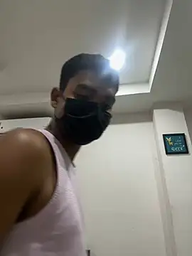 Hotswetie online show from 03-22-25, 02:47