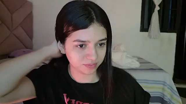 Snapshot of eva_sin18 chatting on 06-14-26, 12:08 eva sin18 online show from 06-14-26, 12:08