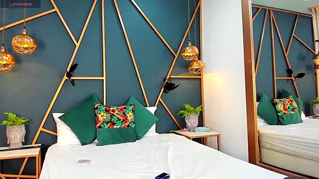 Lia Valmont online show from 03-07-26, 03:53