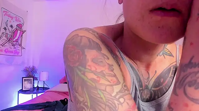 Alessamoth online show from 09-15-25, 06:52