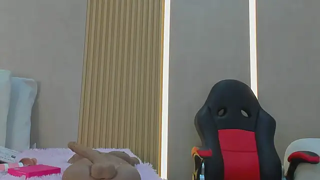 stephany summer online show from 10-14-25, 01:23