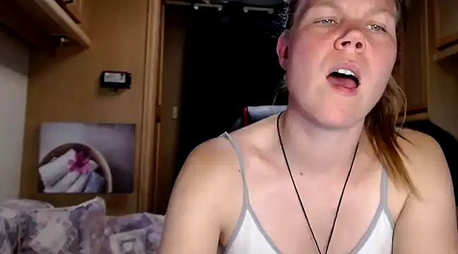 CallMeMaria online show from 12-29-24, 03:46