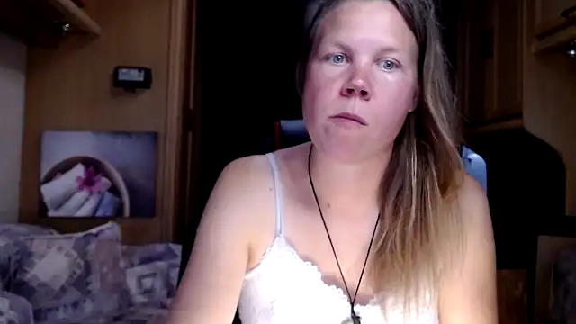 CallMeMaria online show from 12-30-24, 04:08