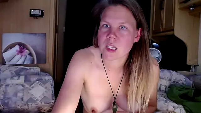 CallMeMaria online show from 01-17-25, 05:08