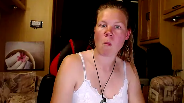 CallMeMaria online show from 01-18-25, 07:58