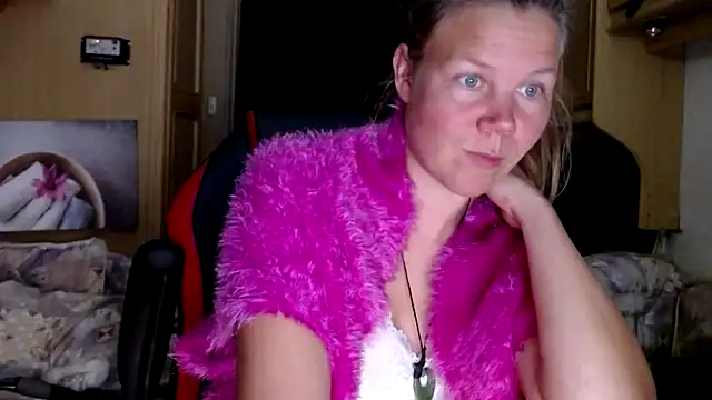 CallMeMaria online show from 01-19-25, 07:15