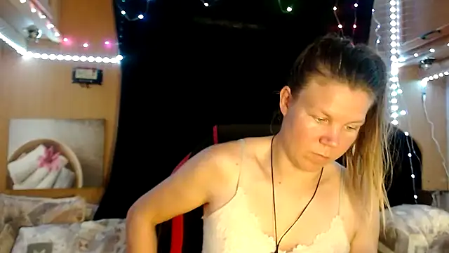 CallMeMaria online show from 01-27-25, 12:05