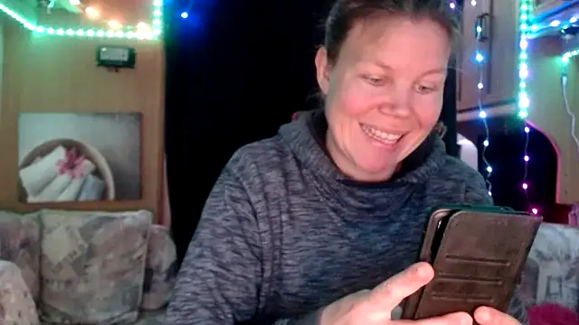 CallMeMaria online show from 02-04-25, 11:38