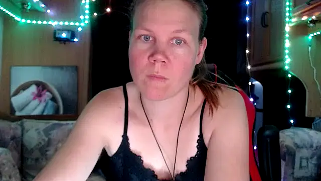 CallMeMaria online show from 02-05-25, 01:44