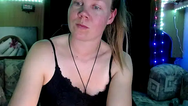 CallMeMaria online show from 02-05-25, 08:57