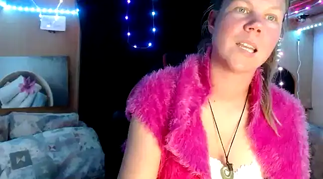 CallMeMaria online show from 02-10-25, 07:28