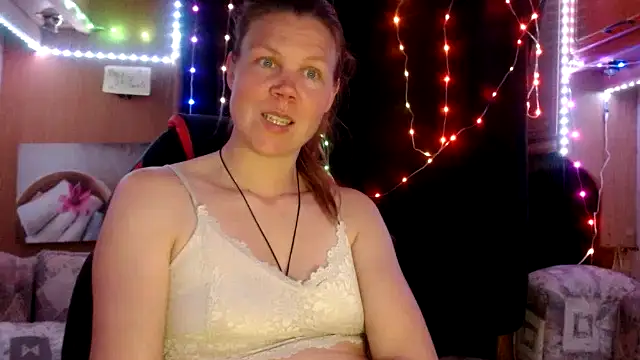 CallMeMaria online show from 02-13-25, 07:42