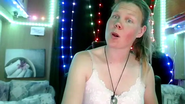 CallMeMaria online show from 02-14-25, 04:20