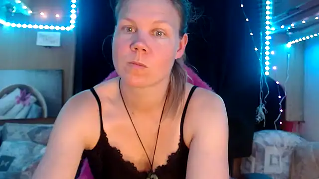 CallMeMaria online show from 02-21-25, 01:22