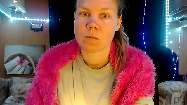 CallMeMaria online show from 02-28-25, 10:20