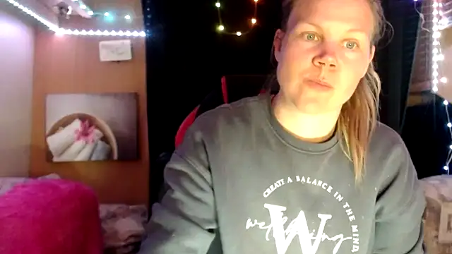 CallMeMaria online show from 03-04-25, 05:56