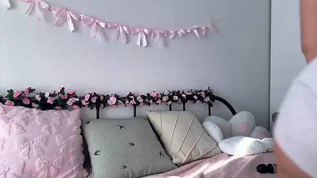 Anna Six online show from 04-01-26, 03:51