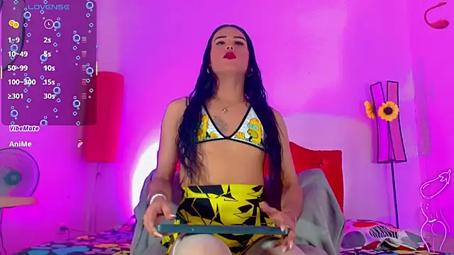 Snapshot of alexsandra_kiss chatting on 04-27-26, 11:19 alexsandra kiss online show from 04-27-26, 11:19