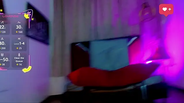 Snapshot of alexsandra_kiss chatting on 05-24-26, 11:37 alexsandra kiss online show from 05-24-26, 11:37
