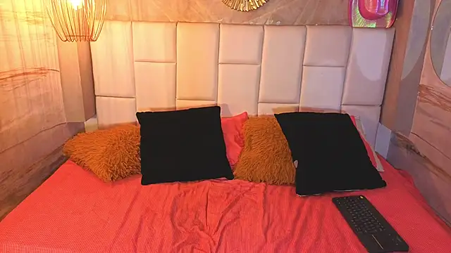 Snapshot of sweetlittlevenus chatting on 03-20-25, 11:49 sweetlittlevenus online show from 03-20-25, 11:49