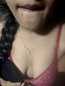 Snapshot of priya_00143 chatting on 11-20-25, 08:14 priya 00143 online show from 11-20-25, 08:14