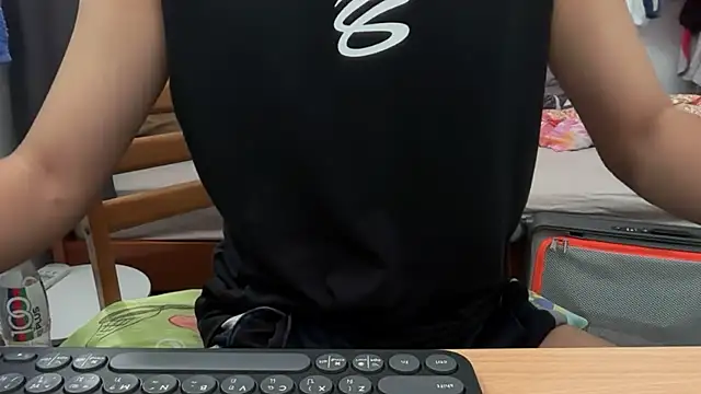 Snapshot of mak_mark92 chatting on 10-12-25, 07:18 mak mark92 online show from 10-12-25, 07:18