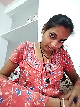 Hotty-Nidhi online show from 03-21-25, 06:38