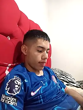 Zeusomauricio online show from 10-06-25, 05:05