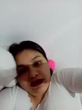 Snapshot of AnaHobson chatting on 12-03-25, 03:58 AnaHobson online show from 12-03-25, 03:58