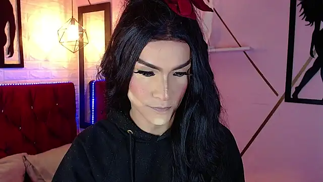 agatha rodriguez online show from 10-27-25, 07:29