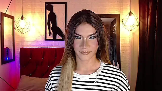 agatha rodriguez online show from 12-04-25, 01:42