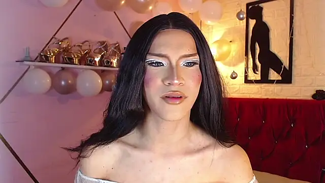 agatha rodriguez online show from 12-17-25, 02:12