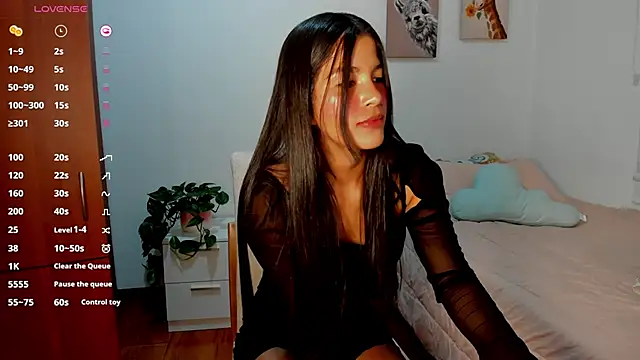 Snapshot of islaa chatting on 03-10-25, 01:45 islaa online show from 03-10-25, 01:45