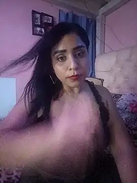 Snapshot of L_ucero chatting on 03-23-25, 07:20 L ucero online show from 03-23-25, 07:20