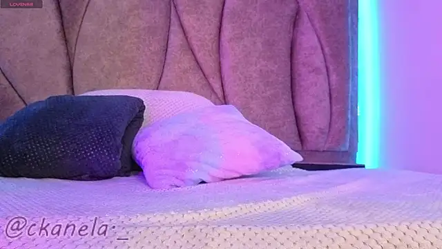 Kanela miller  online show from 12-21-25, 12:12