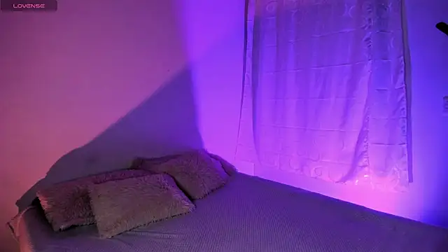 adara evanss online show from 04-17-26, 02:47