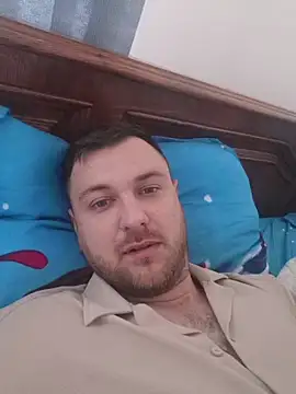 hugedickedd online show from 04-07-26, 06:58
